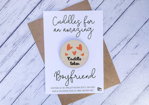 Wooden cuddle Token - Cuddles for an amazing Boyfriend