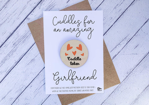 Wooden cuddle Token - Cuddles for an amazing Girlfriend